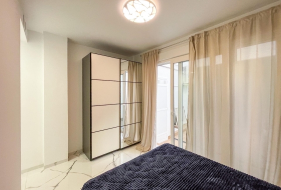 Resale - Apartment / flat - Torrevieja - Playa del Cura