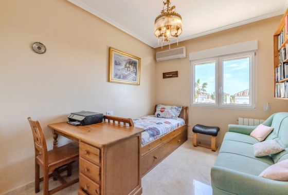 Resale - Apartment / flat - Orihuela Costa - Costa Blanca