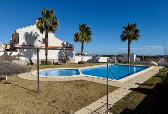 Resale - Townhouse - San Miguel de Salinas - Inland