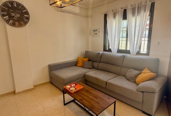 Resale - Townhouse - San Miguel de Salinas - Inland