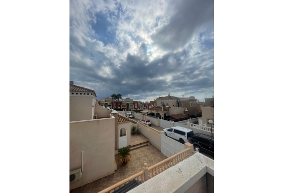 Resale - Townhouse - Torrevieja - aguas nuevas