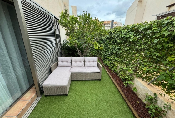 Resale - Townhouse - Torrevieja - Punta Prima