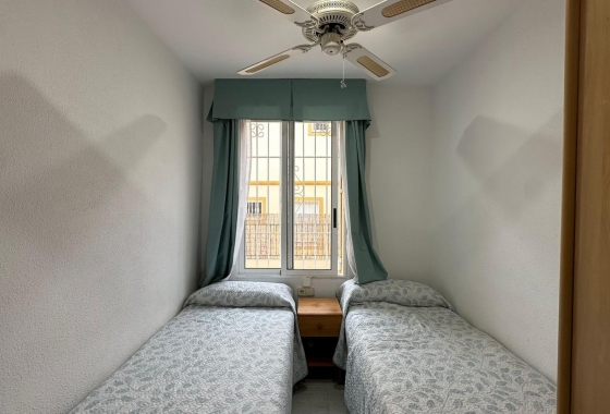 Resale - Bungalow - Orihuela Costa - Los Almendros-la Florida