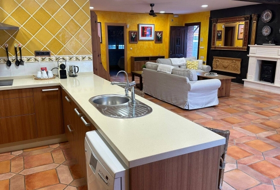 Resale - Villa - La Manga del Mar Menor - Playa Principe