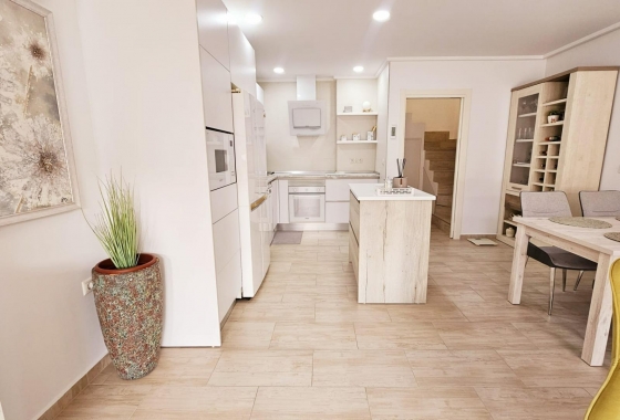 Resale - Townhouse - Torrevieja - La Siesta