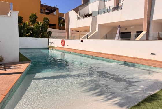 Resale - Apartment / flat - Pilar de la Horadada - Costa Blanca