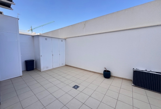 Resale - Apartment / flat - Pilar de la Horadada - Costa Blanca