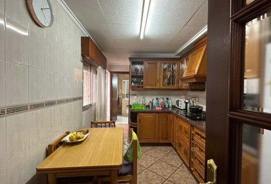 Resale - Apartment / flat - Torrevieja - Estacion De Autobuses