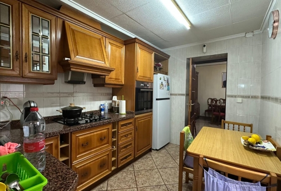 Resale - Apartment / flat - Torrevieja - Estacion De Autobuses