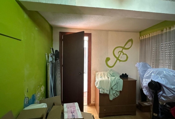 Resale - Apartment / flat - Torrevieja - Estacion De Autobuses