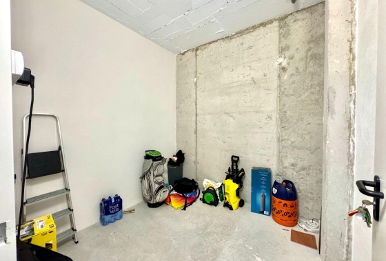 Resale - Apartment / flat - Orihuela - Las Colinas Golf