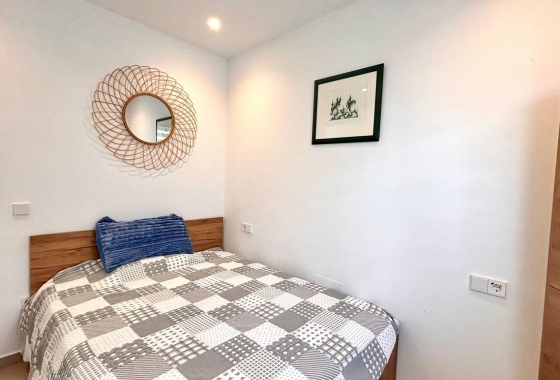 Resale - Villa - San Miguel de Salinas - Urbanizacion Blue Lagoon