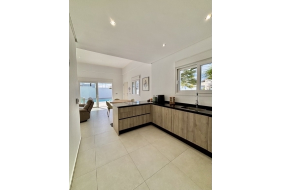 Resale - Villa - Benijofar - Costa Blanca