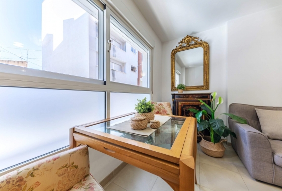 Resale - Apartment / flat - Alicante - Carolinas Bajas