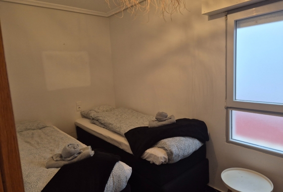 Resale - Apartment / flat - La Mata