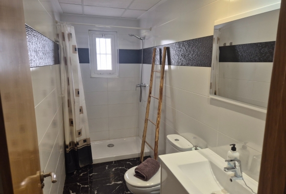 Resale - Apartment / flat - La Mata