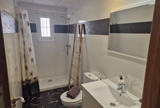 Resale - Apartment / flat - La Mata