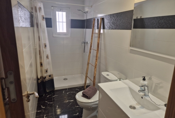 Resale - Apartment / flat - La Mata