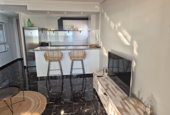 Resale - Apartment / flat - La Mata