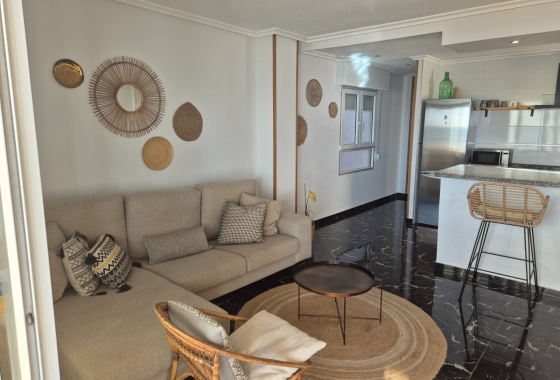 Resale - Apartment / flat - La Mata