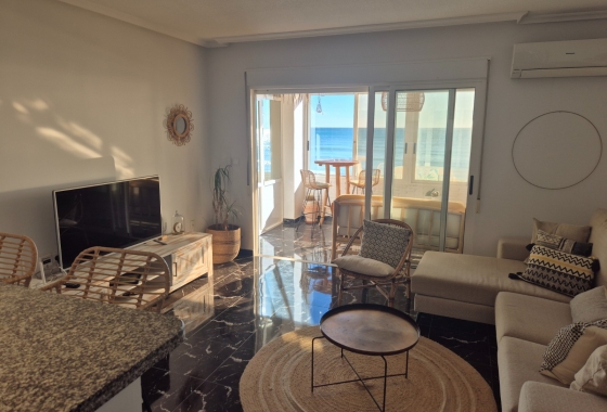 Resale - Apartment / flat - La Mata