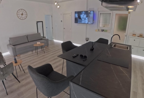 Resale - Apartment / flat - Torrevieja - Playa del Cura