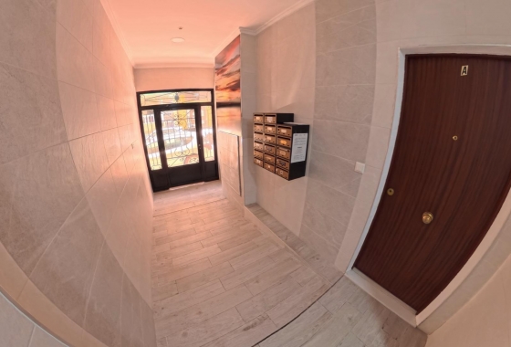 Resale - Apartment / flat - Torrevieja - Playa del Cura