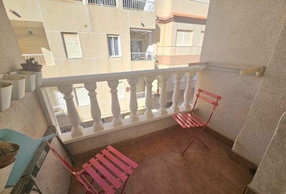 Resale - Apartment / flat - Torrevieja - La Mata Pueblo
