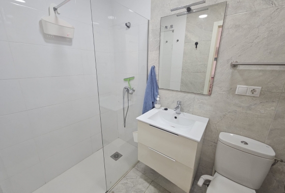 Resale - Apartment / flat - Torrevieja - La Mata Pueblo