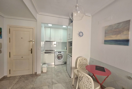 Resale - Apartment / flat - Torrevieja - La Mata Pueblo