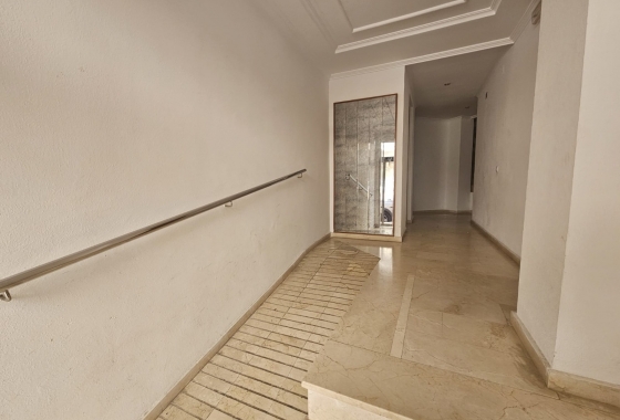 Resale - Apartment / flat - Torrevieja - La Mata Pueblo