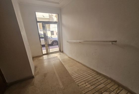 Resale - Apartment / flat - Torrevieja - La Mata Pueblo