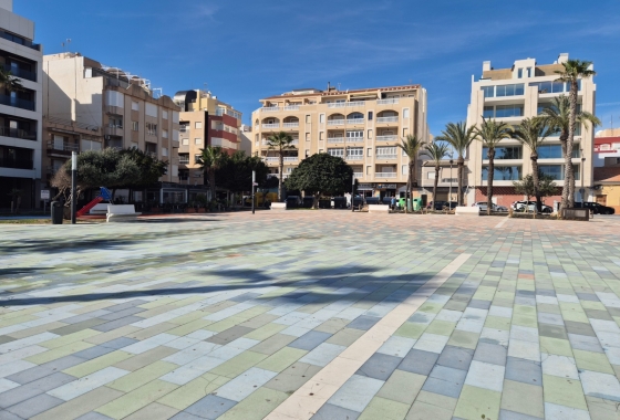 Resale - Bungalow - La Mata