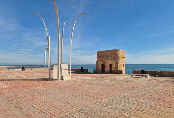 Resale - Bungalow - La Mata