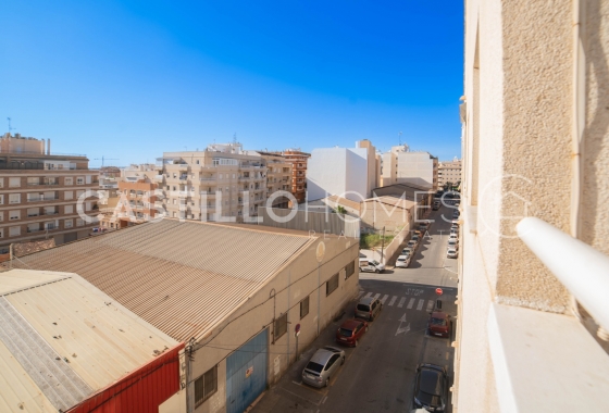 Resale - Apartment / flat - Torrevieja - Centro
