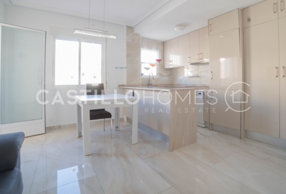 Resale - Apartment / flat - Torrevieja - Playa de El Cura