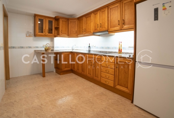 Resale - Apartment / flat - Torrevieja - Centro