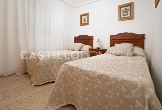 Resale - Apartment / flat - Torrevieja - Centro
