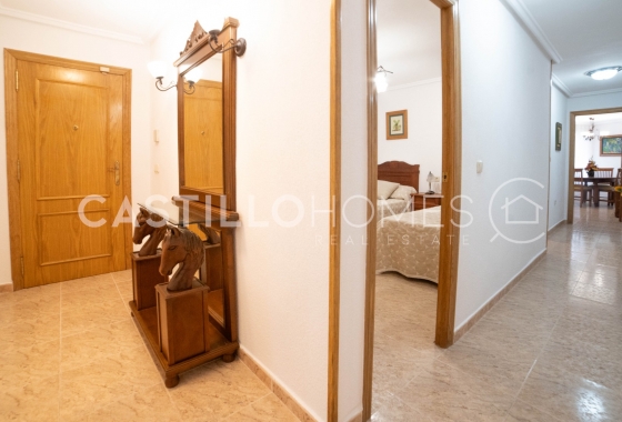 Resale - Apartment / flat - Torrevieja - Centro