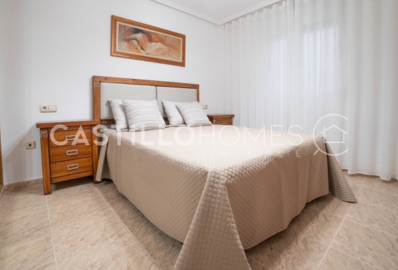 Resale - Apartment / flat - Torrevieja - Centro