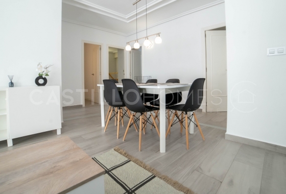 Resale - Apartment / flat - Torrevieja - Centro