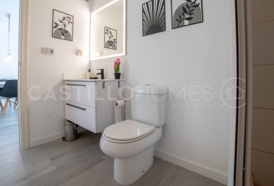 Resale - Apartment / flat - Torrevieja - Centro