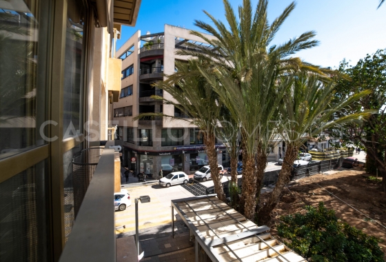 Resale - Apartment / flat - Torrevieja - Centro