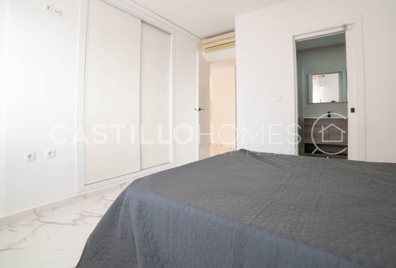 Resale - Apartment / flat - Torrevieja - Centro