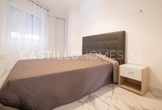 Resale - Apartment / flat - Torrevieja - Centro