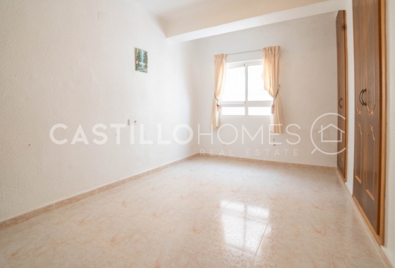 Resale - Apartment / flat - Torrevieja - Playa del Cura