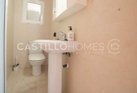 Resale - Apartment / flat - Torrevieja - Playa del Cura