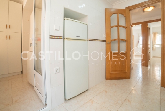 Resale - Apartment / flat - Torrevieja - Playa del Cura