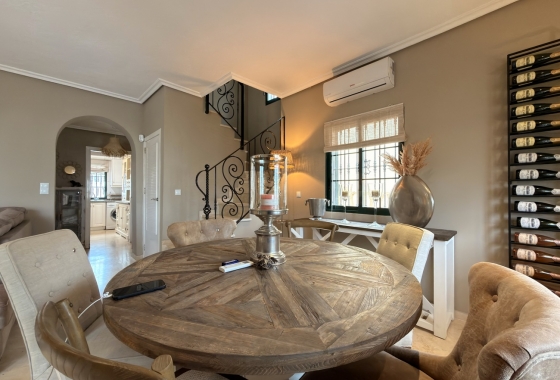 Resale - Villa - Orihuela Costa - Los Doses