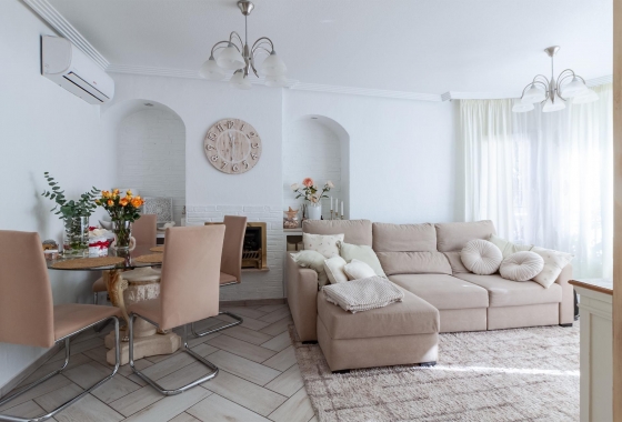 Resale - Villa - Orihuela Costa - Los Almendros-la Florida